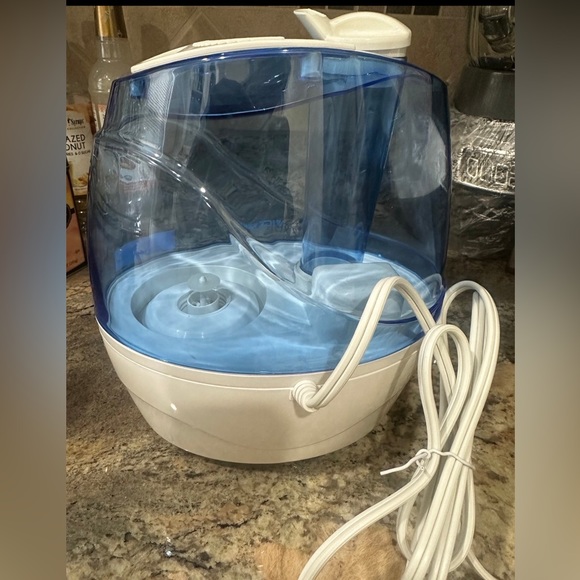 Victsing- Ultrasonic  cool  mist humidifier 2.0L - Picture 9 of 9